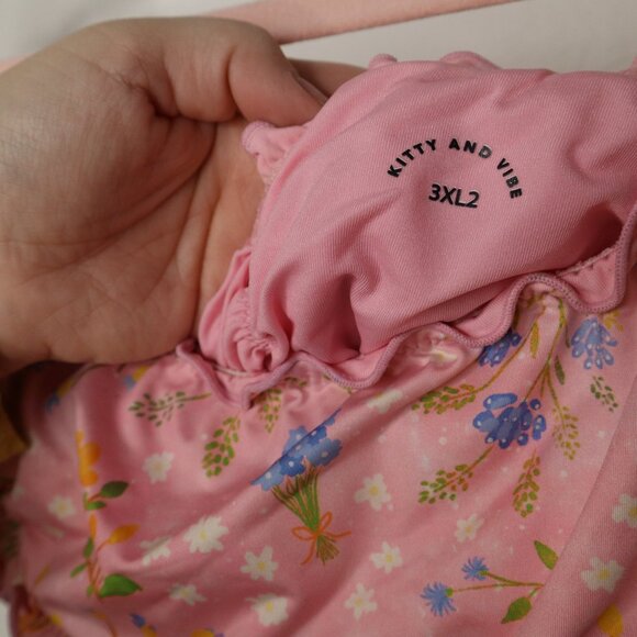 Kitty & Vibe Bikini - Picture 7 of 7